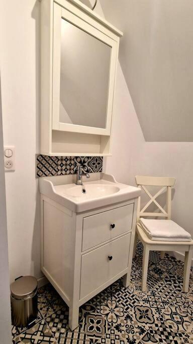 Appartement Charmant Et Spacieux Auxerre Zewnętrze zdjęcie