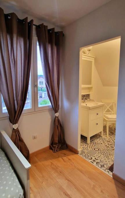 Appartement Charmant Et Spacieux Auxerre Zewnętrze zdjęcie